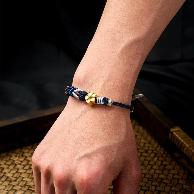 Chinese knot couple bracelet packaging and presentation for gifting