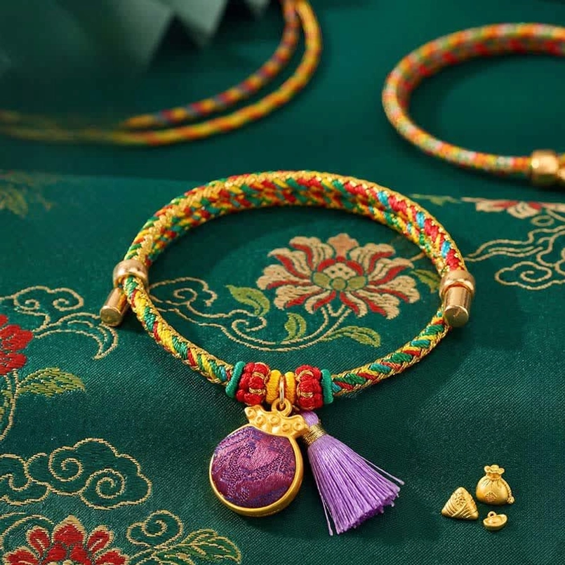 Five-color lucky bracelet with money bag charm pendant for prosperity and wealth attraction