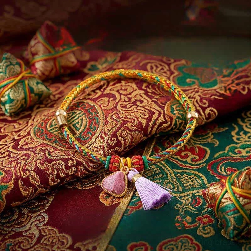 Five-color lucky bracelet with zongzi charm pendant for family bonding and festive blessings