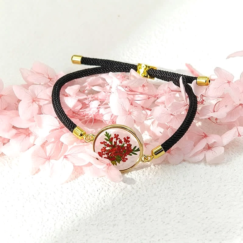 Holly birth flower bracelet - protective red string with handmade resin charm