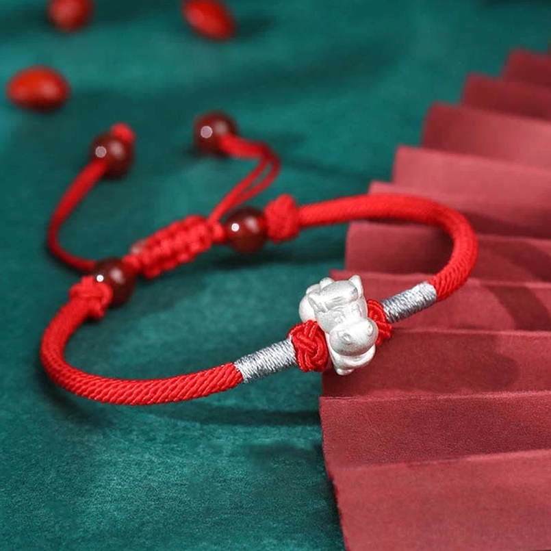 Horse zodiac silver charm red string bracelet for prosperity and strength