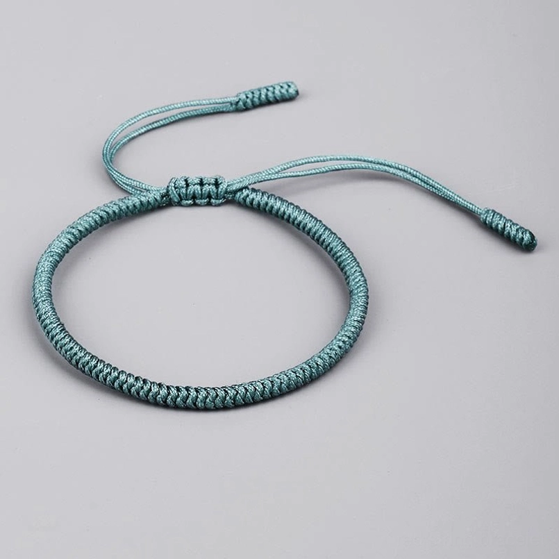 King Kong knot protection bracelet close-up braided knot craftsmanship detail