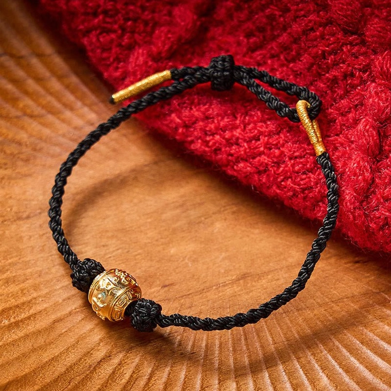 Om Mani Padme Hum bracelet packaging and presentation for gift giving