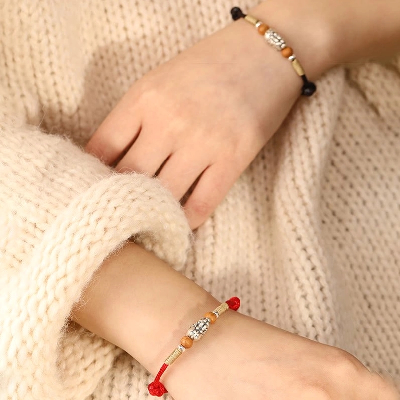 Red String Pixiu Sterling Silver Bracelet - Premium Quality Detail