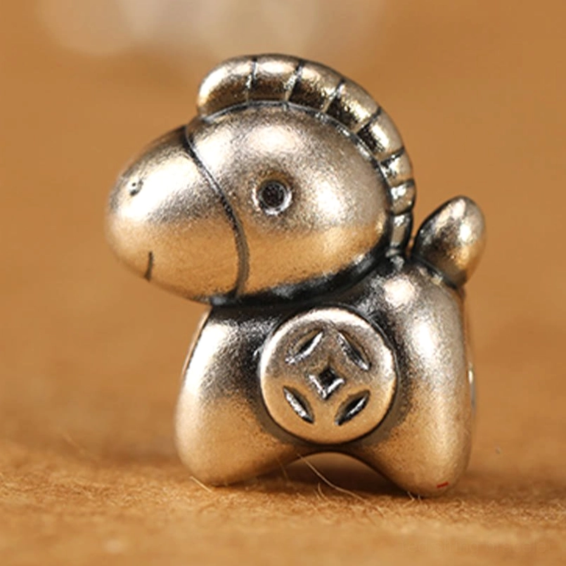 Solo vintage matte silver horse charm pendant with detailed mane and ancient coin design